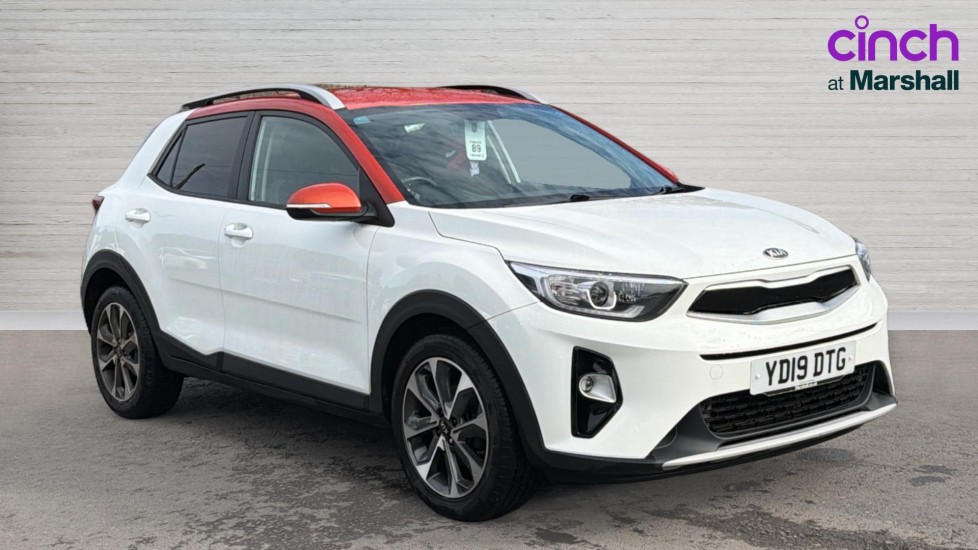 Main listing image - Kia Stonic