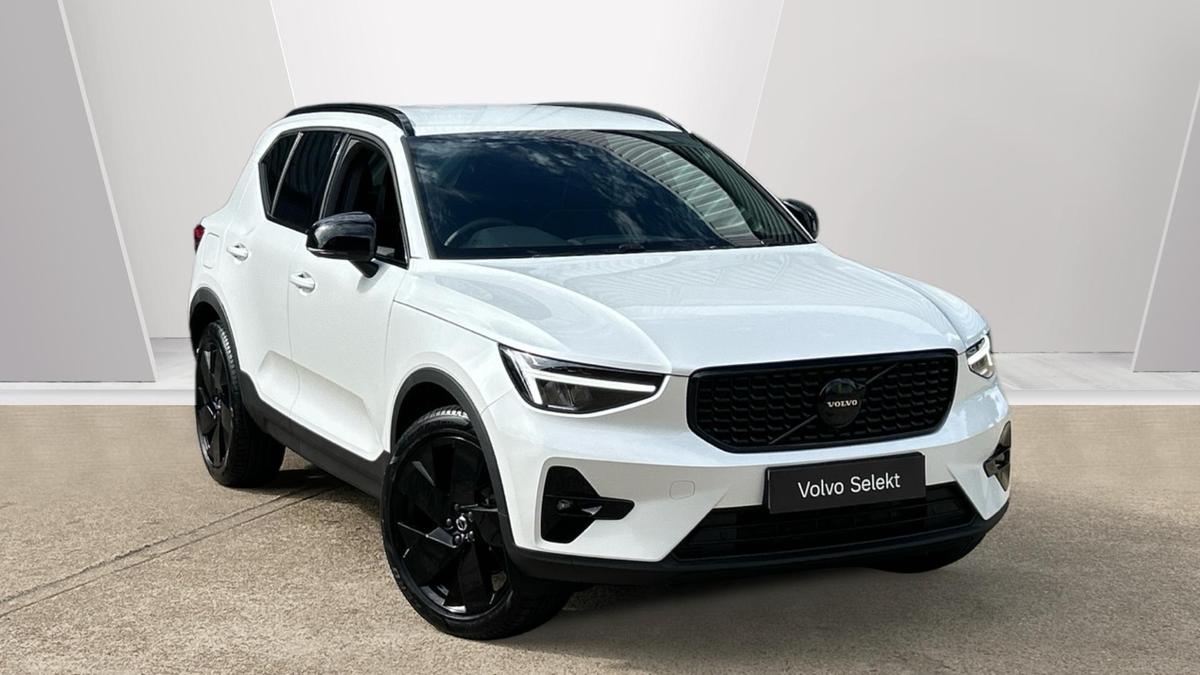 Main listing image - Volvo XC40