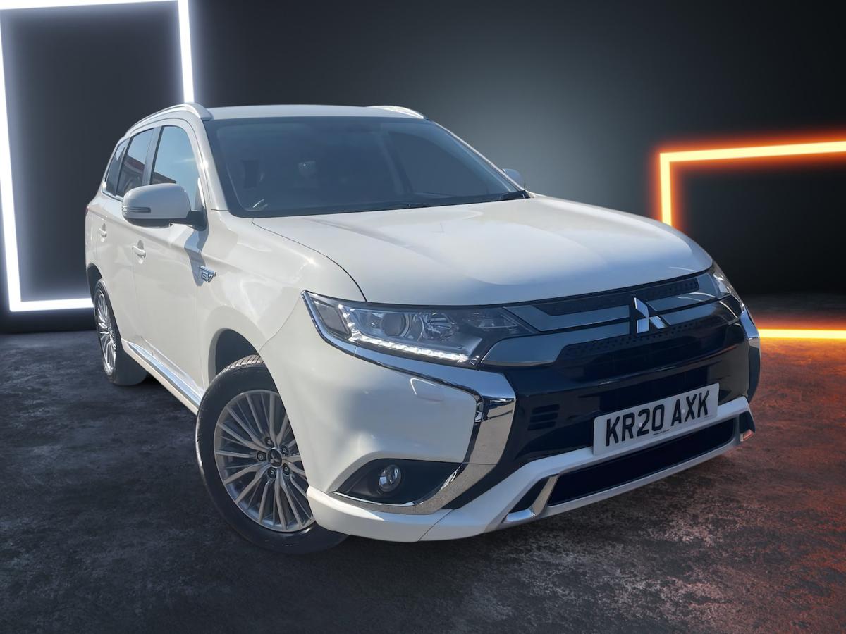 Main listing image - Mitsubishi Outlander