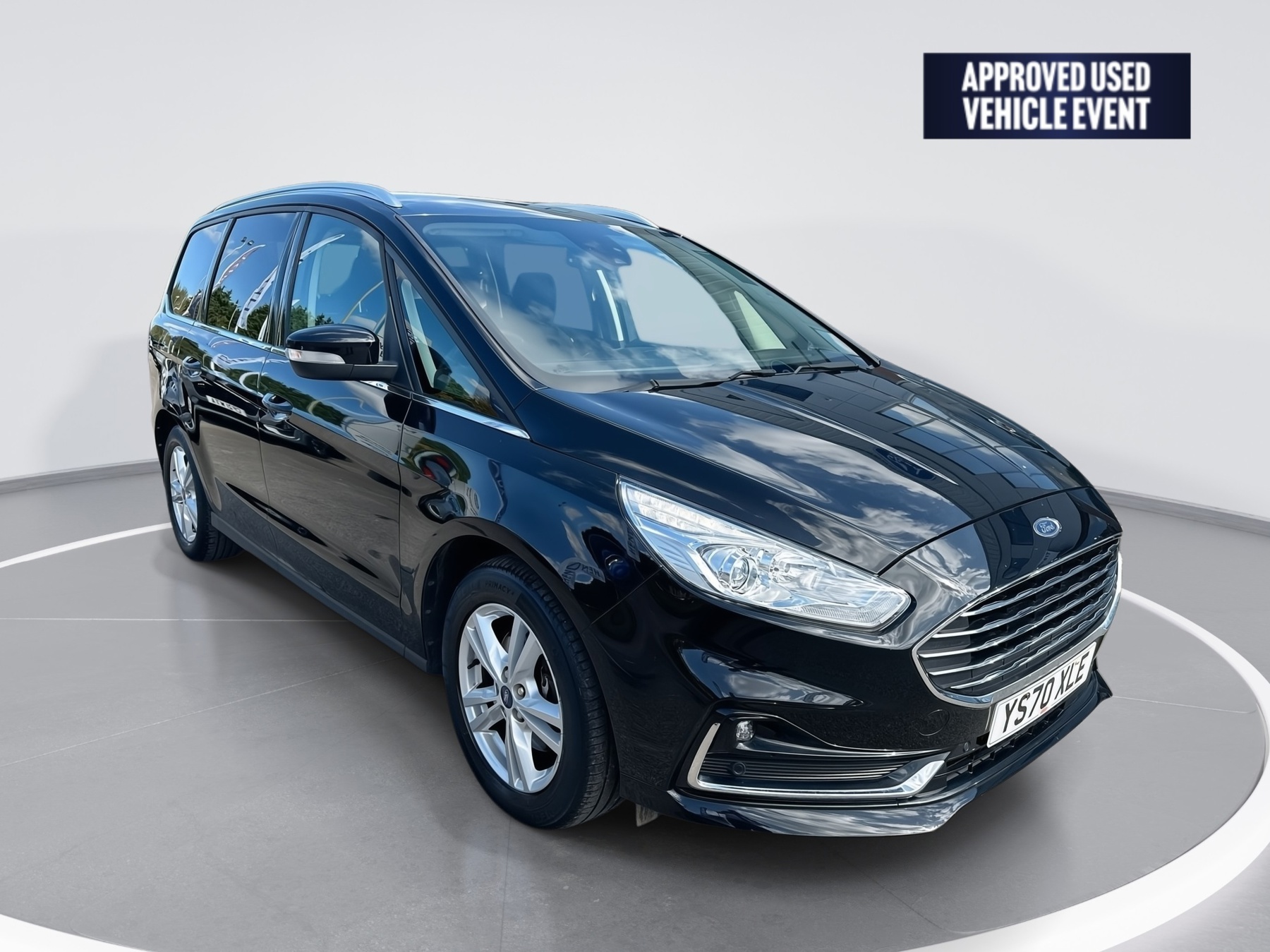 Main listing image - Ford Galaxy