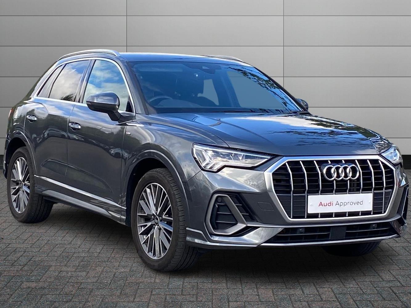 Main listing image - Audi Q3