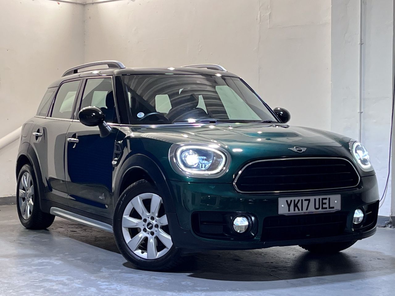 Main listing image - MINI Countryman