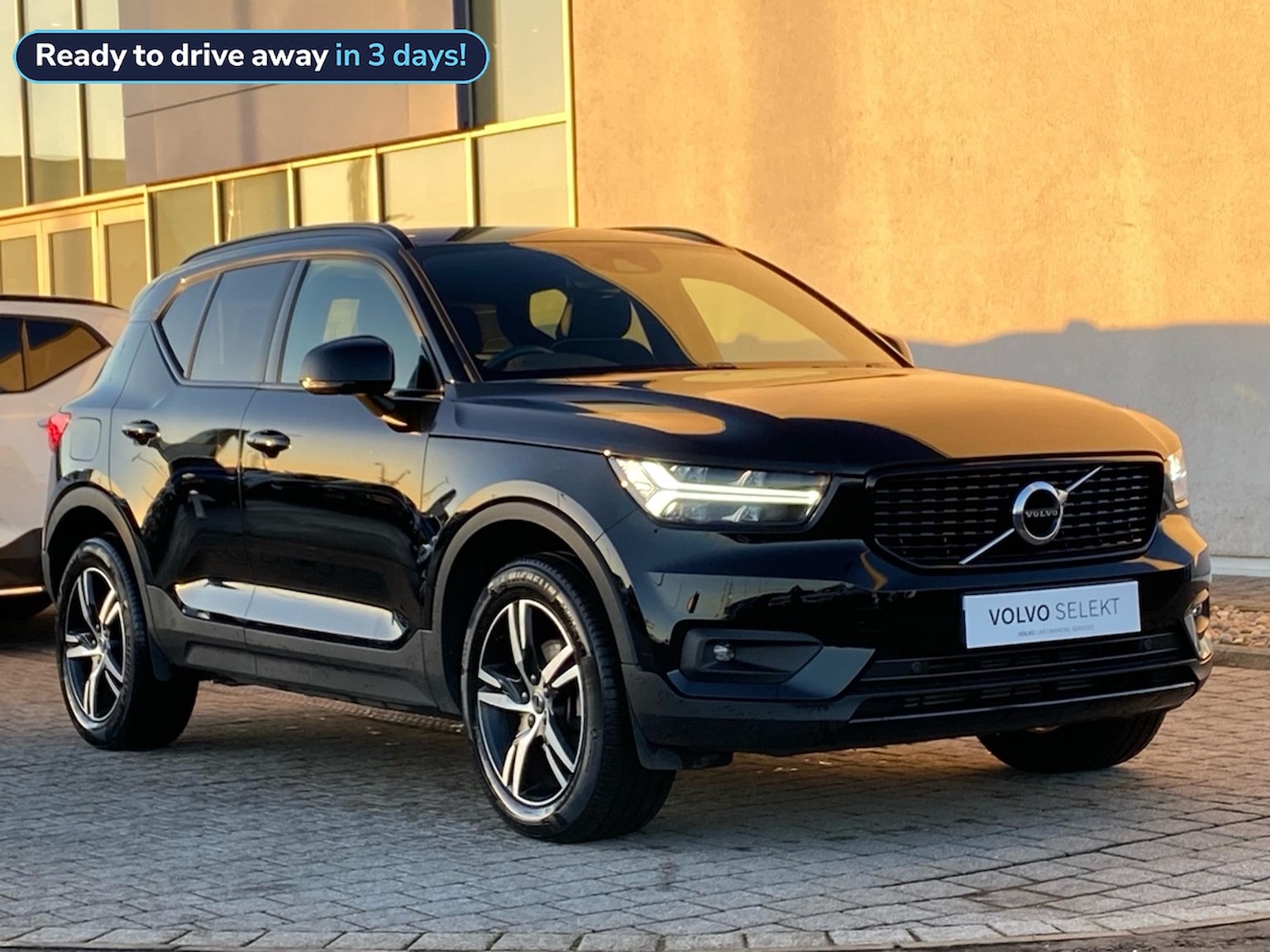 Main listing image - Volvo XC40