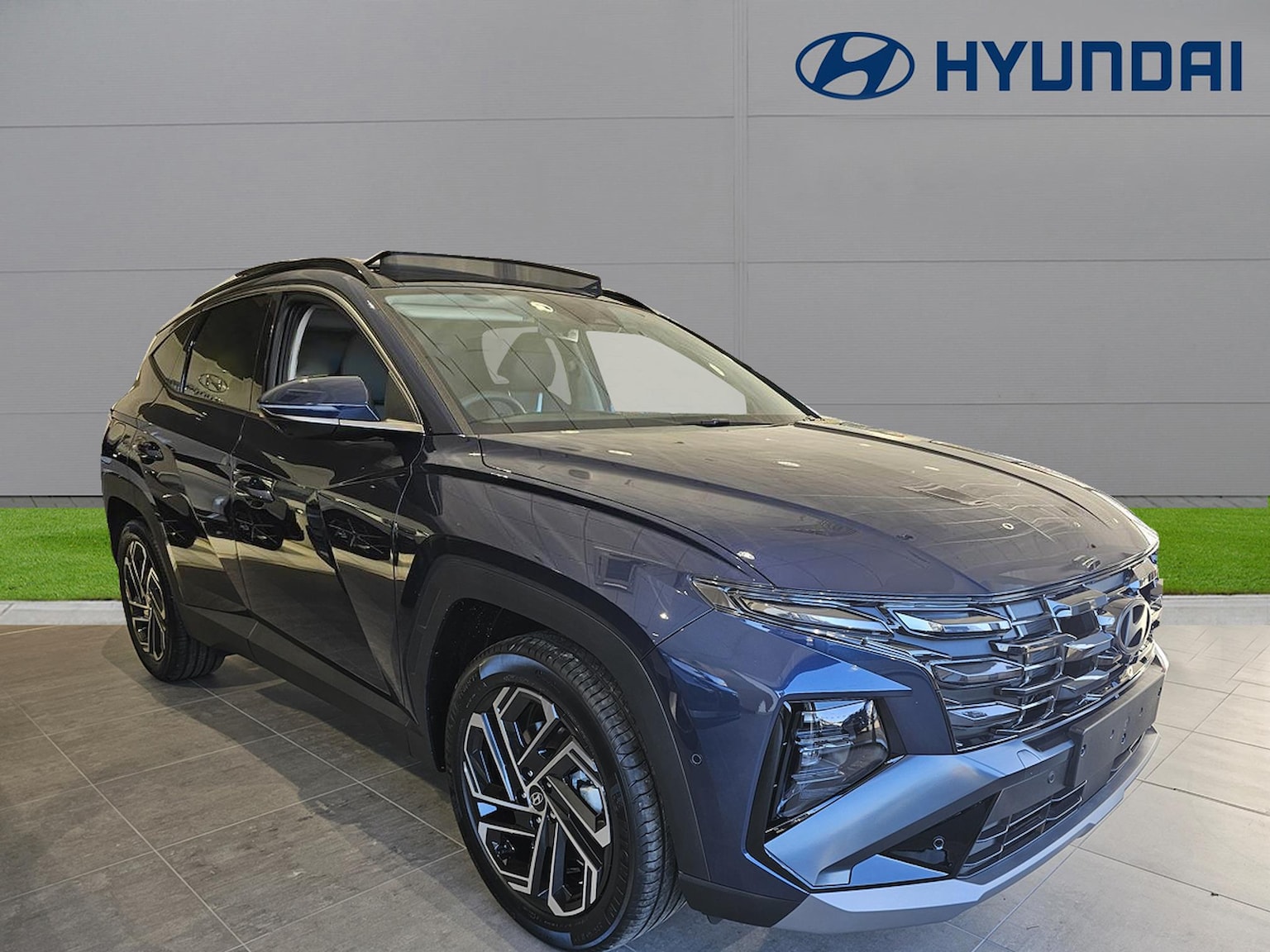 Main listing image - Hyundai Tucson