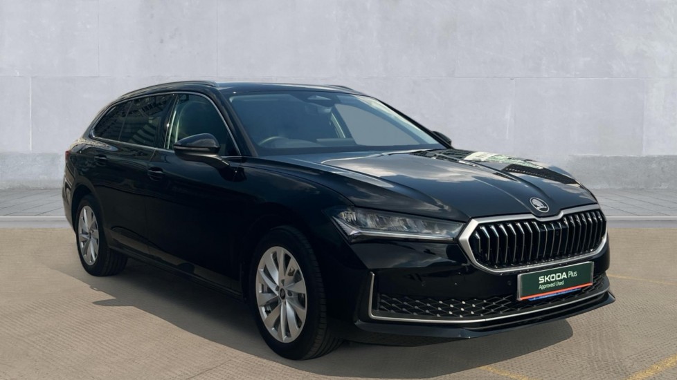 Main listing image - Skoda Superb