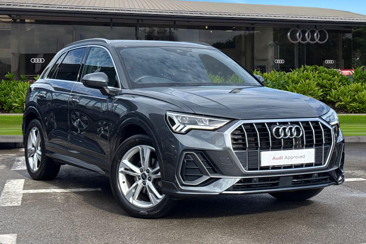 Main listing image - Audi Q3