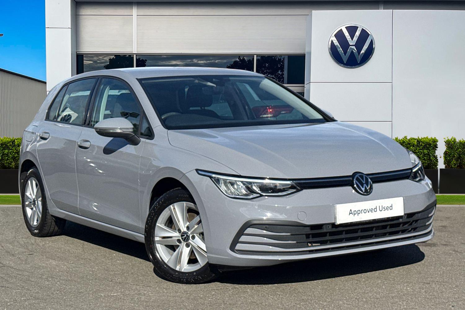 Main listing image - Volkswagen Golf