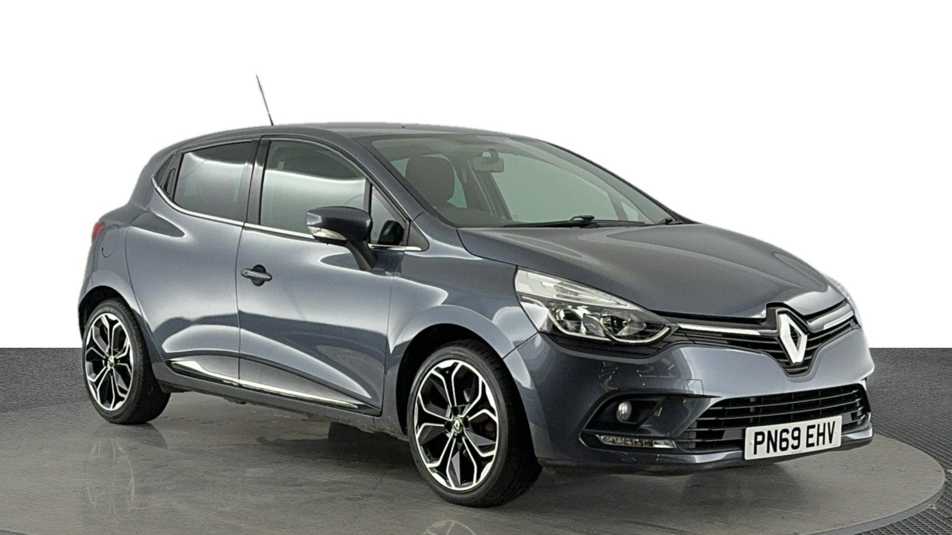 Main listing image - Renault Clio