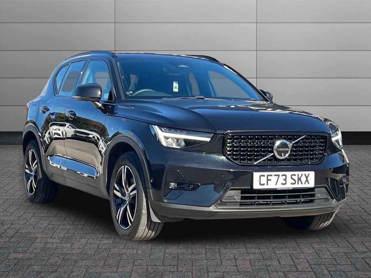 Main listing image - Volvo XC40
