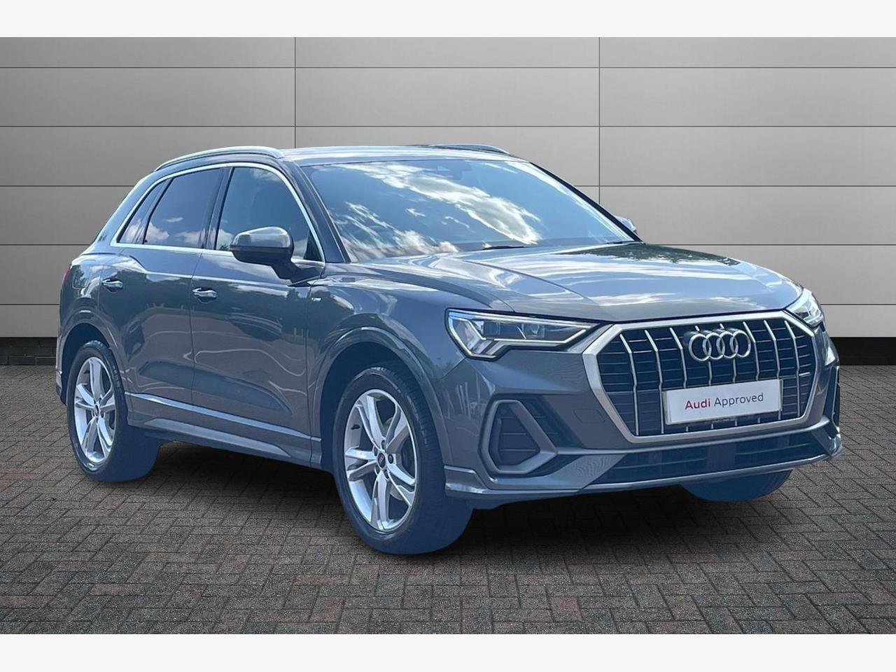 Main listing image - Audi Q3