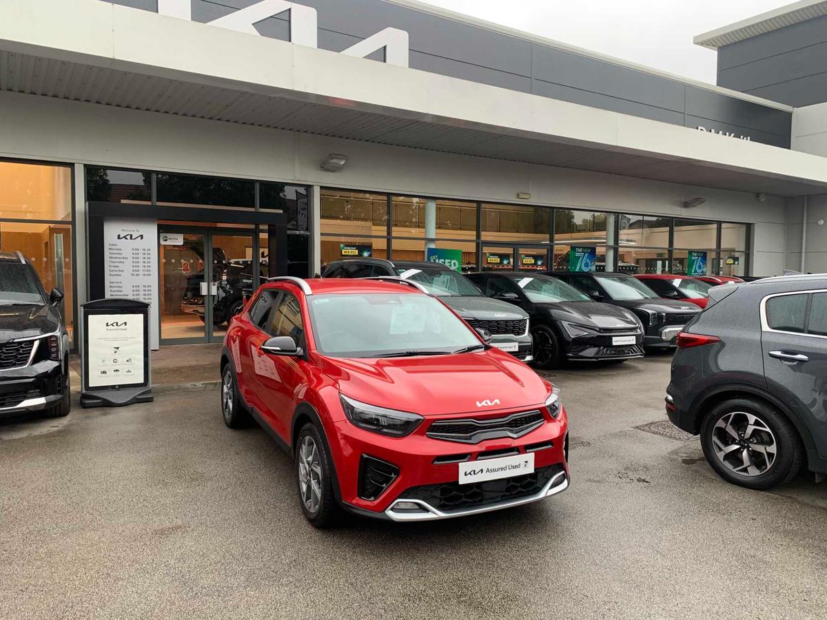 Main listing image - Kia Stonic