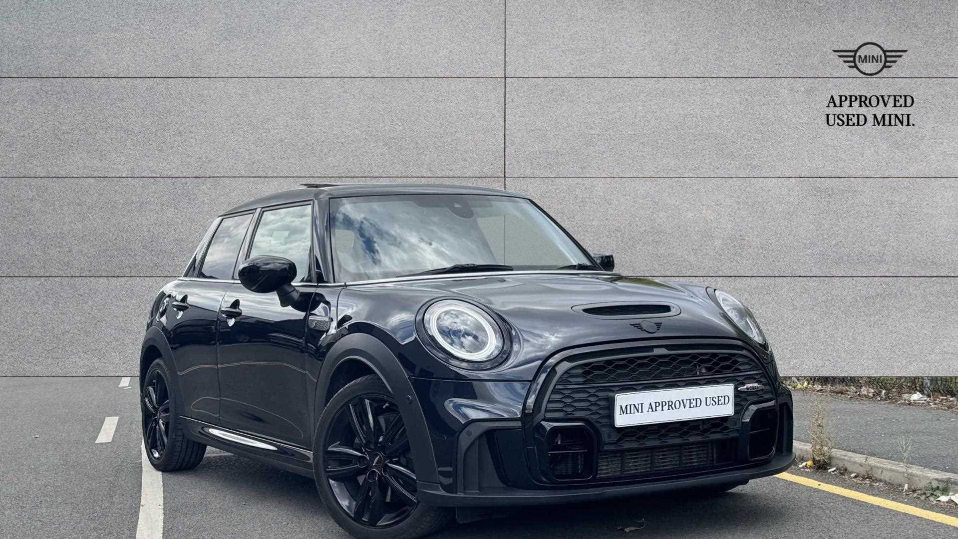 Main listing image - MINI Hatchback 5dr