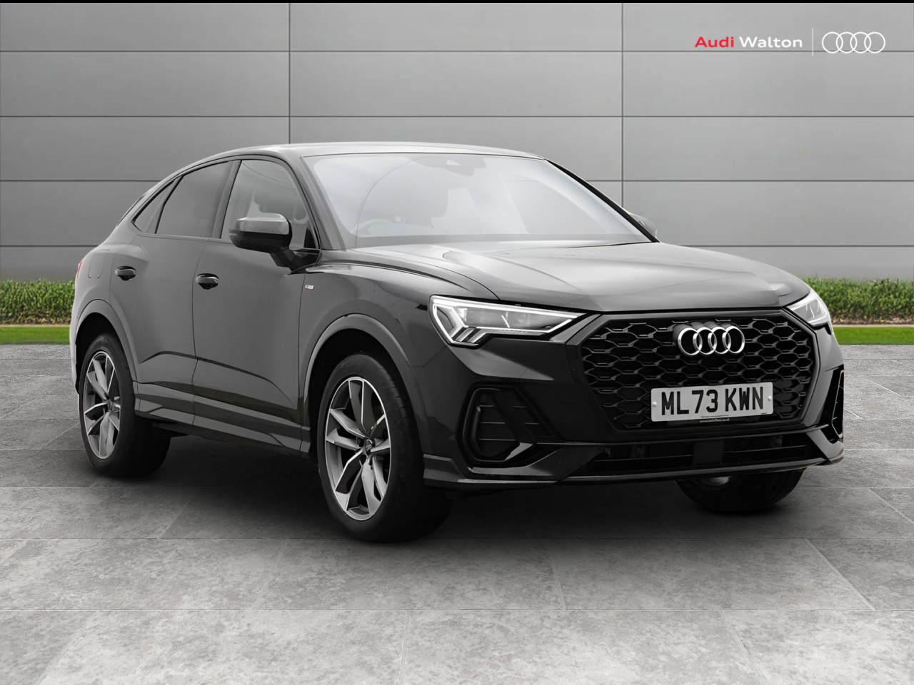 Main listing image - Audi Q3