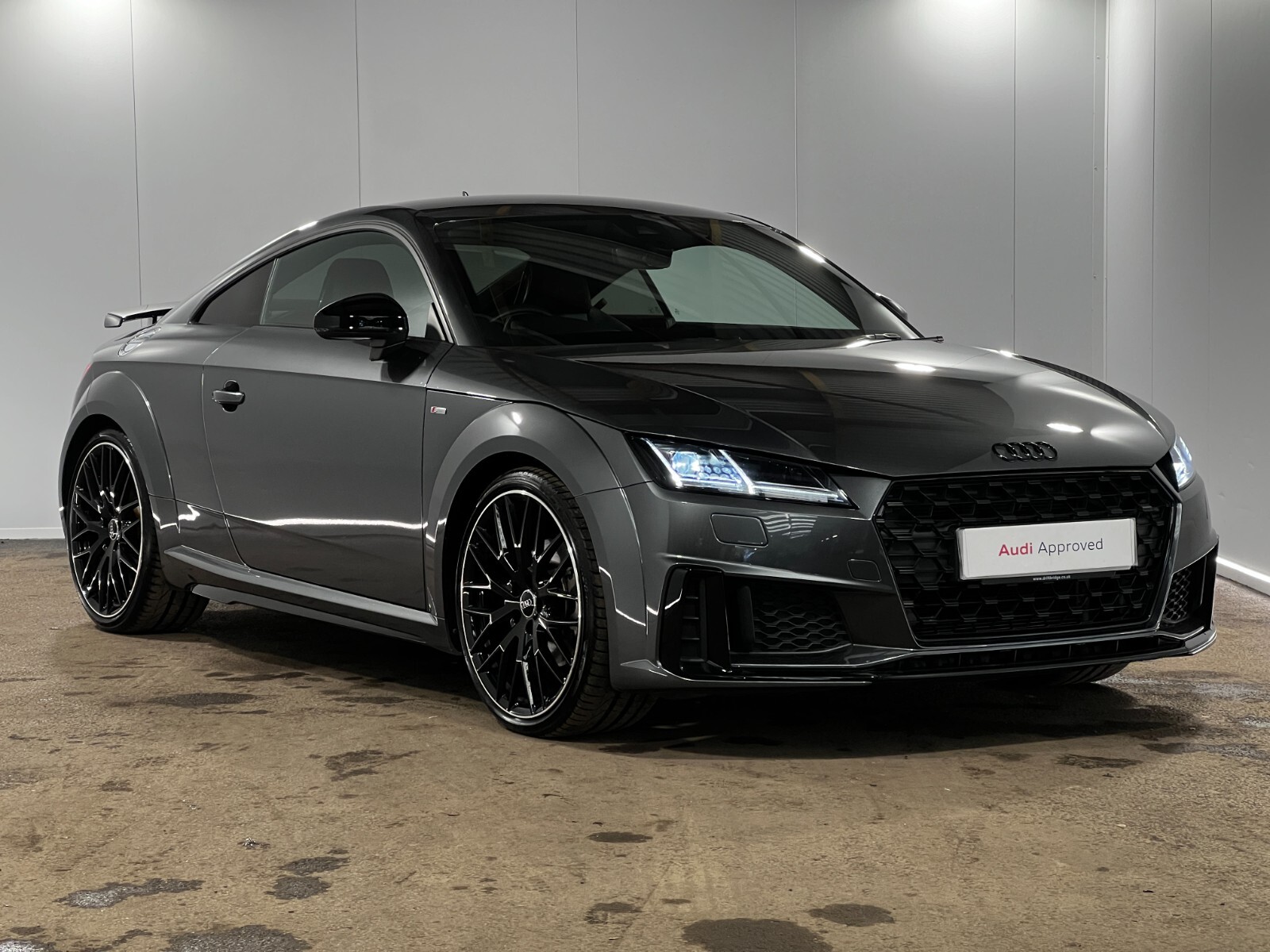 Main listing image - Audi TT