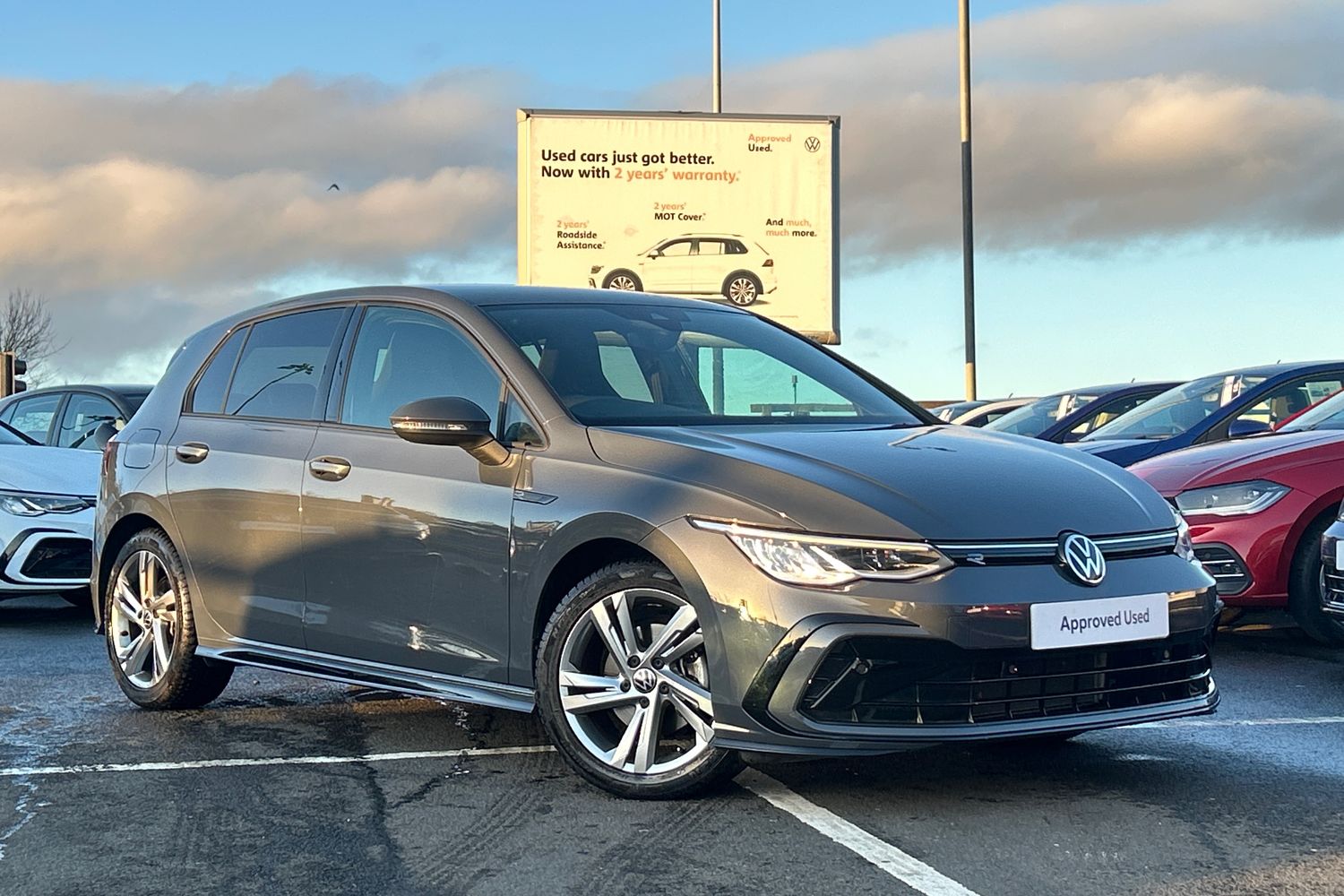 Main listing image - Volkswagen Golf