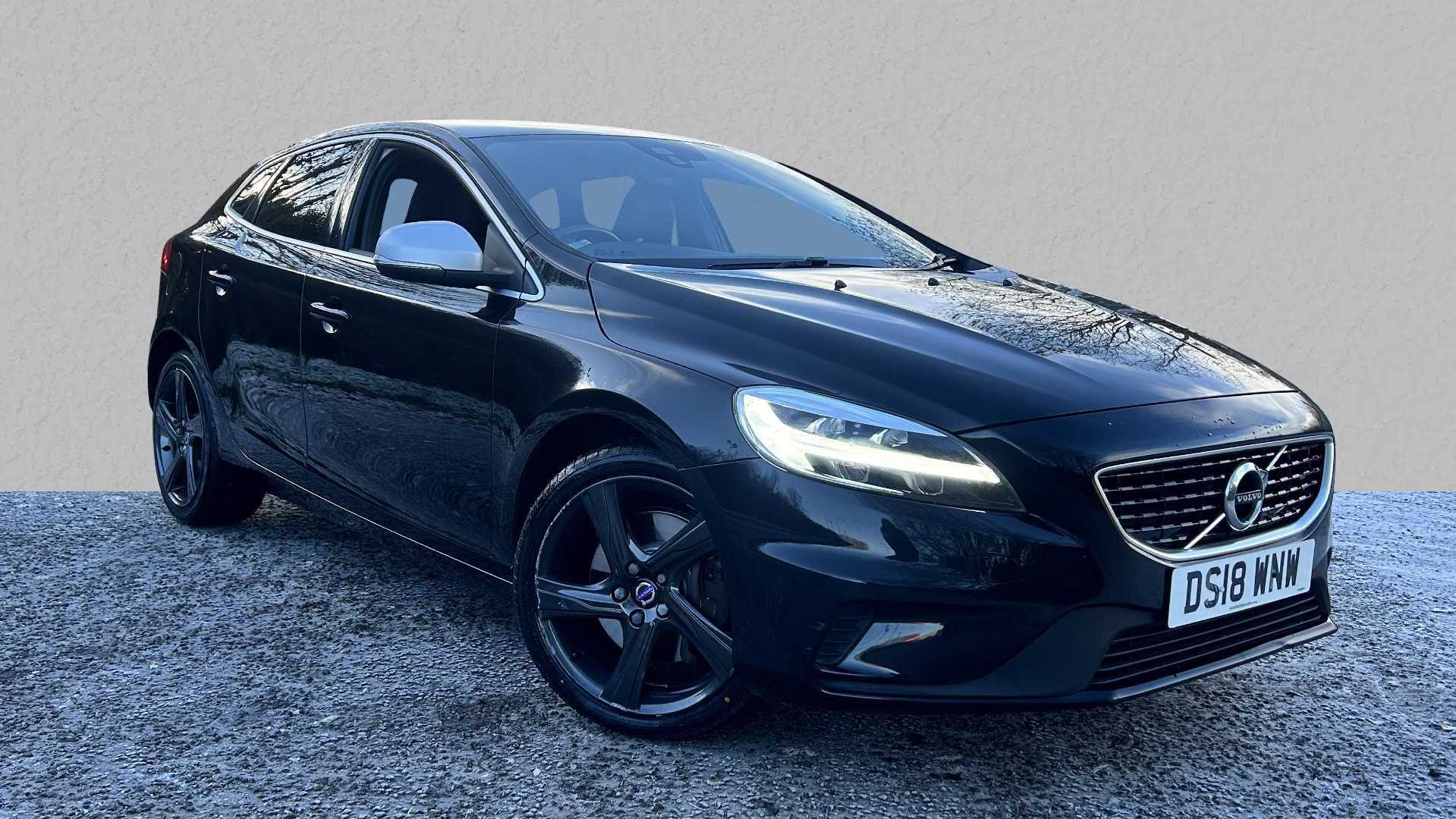 Main listing image - Volvo V40