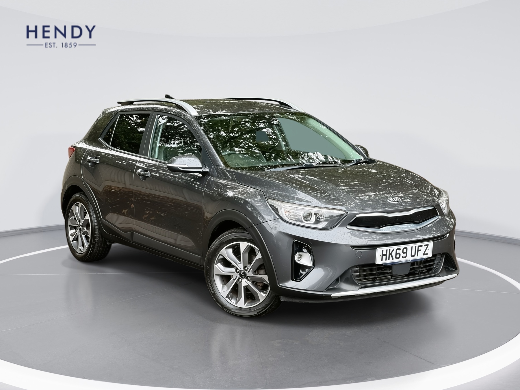 Main listing image - Kia Stonic