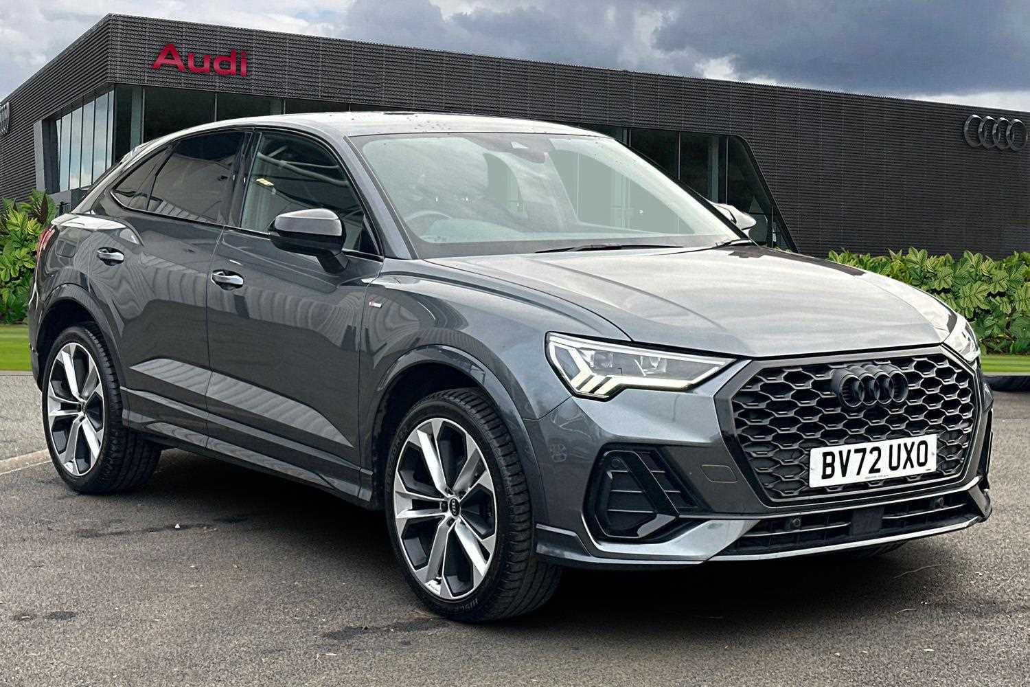 Main listing image - Audi Q3