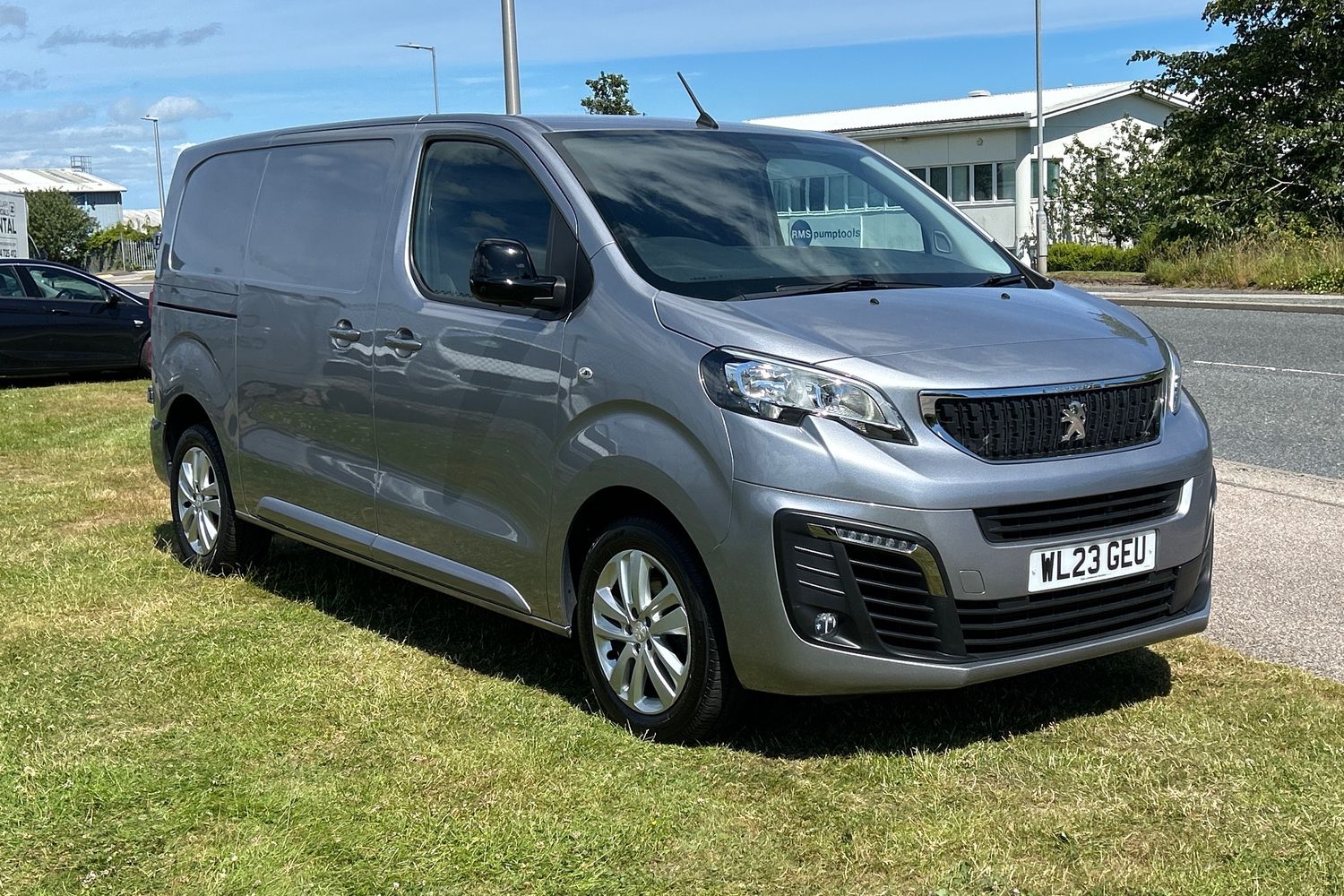 Main listing image - Peugeot Expert