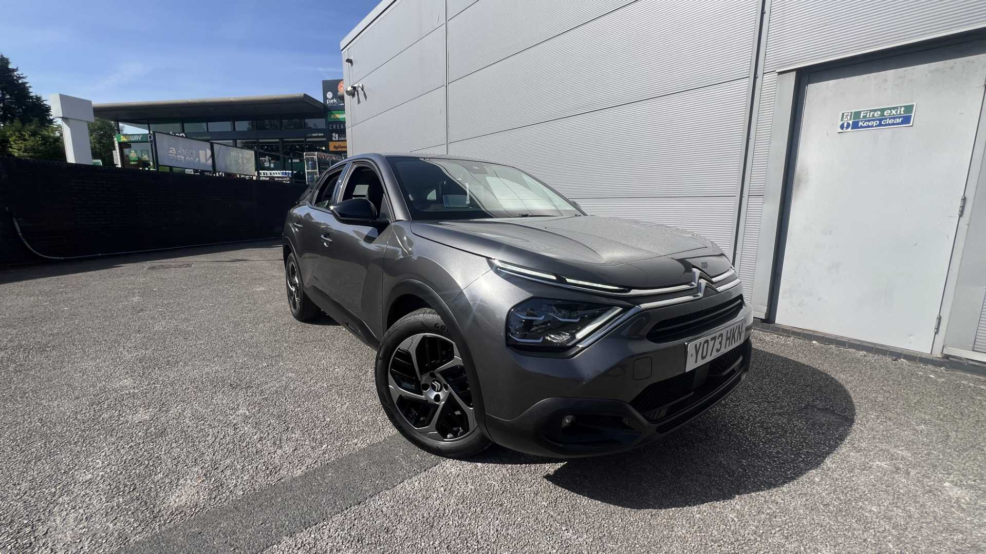Main listing image - Citroen C4