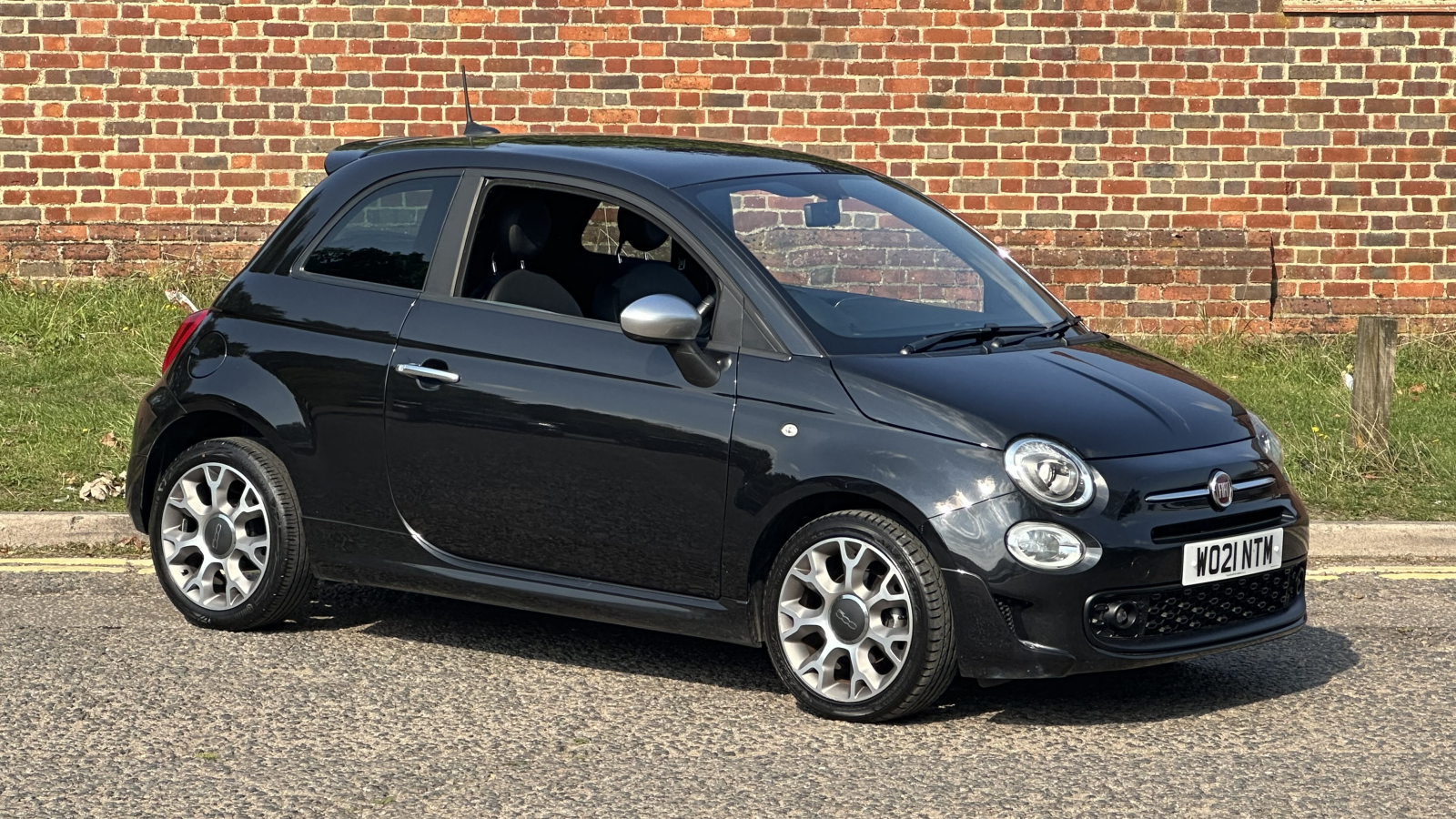 Main listing image - Fiat 500