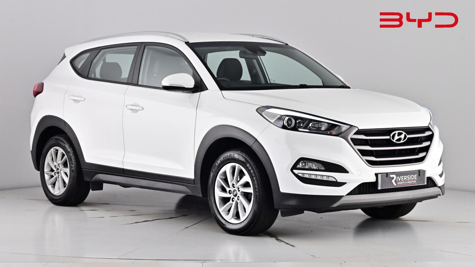 Main listing image - Hyundai Tucson