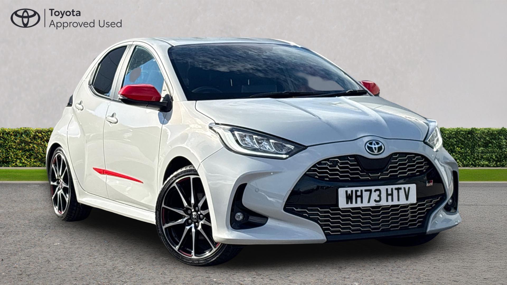 Main listing image - Toyota Yaris