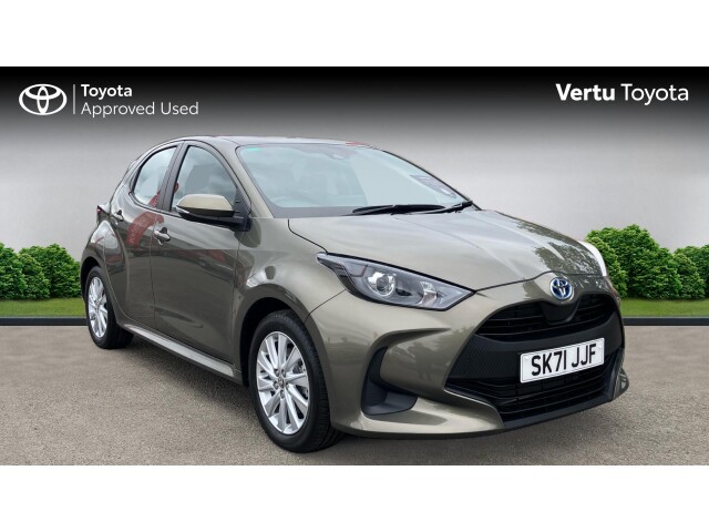 Main listing image - Toyota Yaris