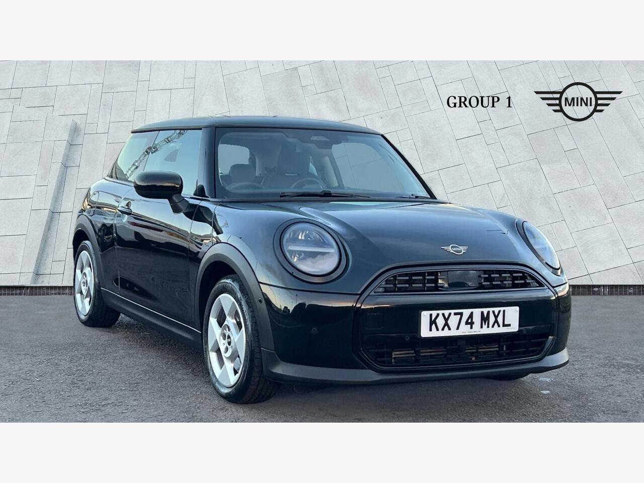 Main listing image - MINI Hatchback
