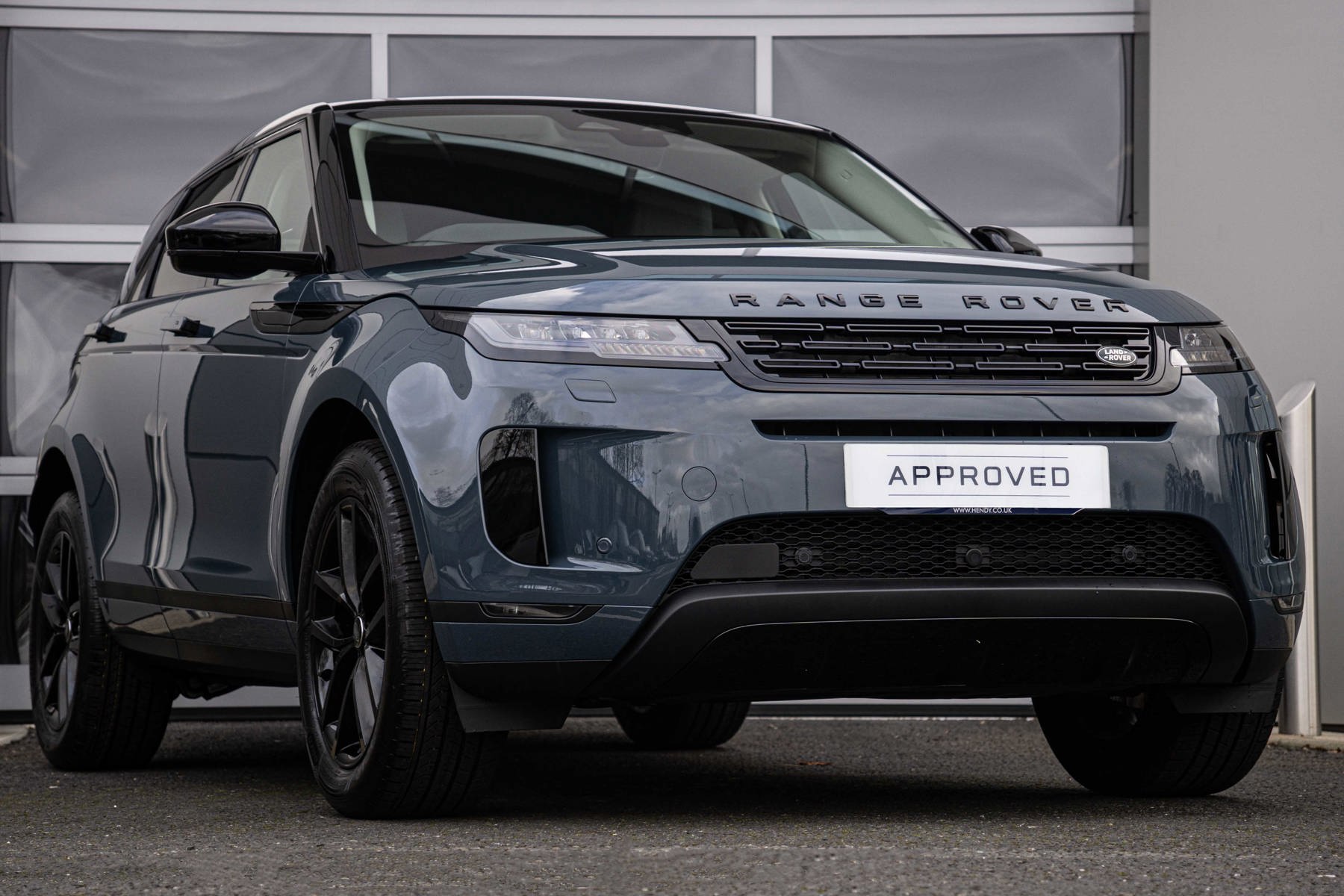 Main listing image - Land Rover Range Rover Evoque