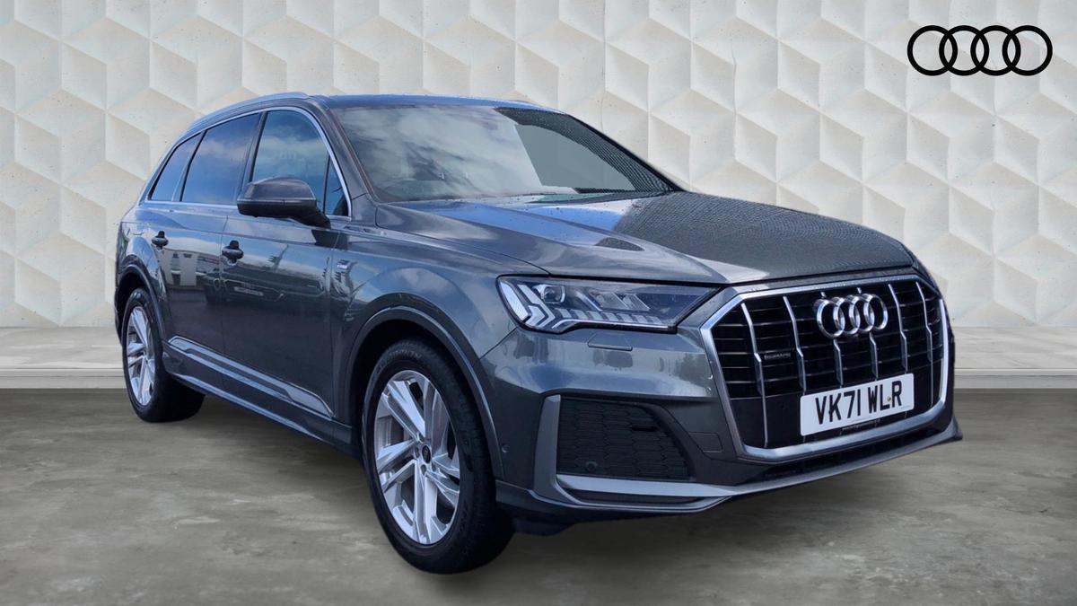 Main listing image - Audi Q7