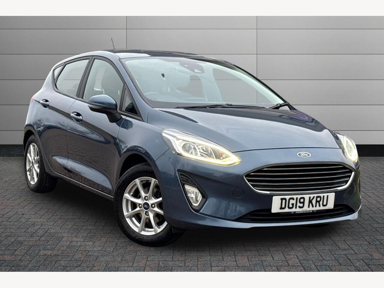 Main listing image - Ford Fiesta