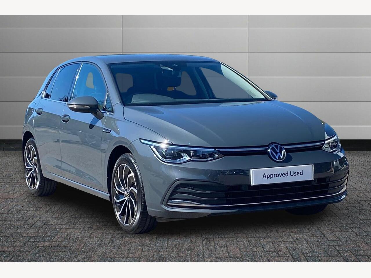 Main listing image - Volkswagen Golf