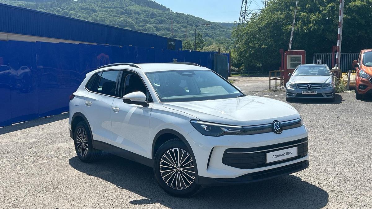 Main listing image - Volkswagen Tiguan
