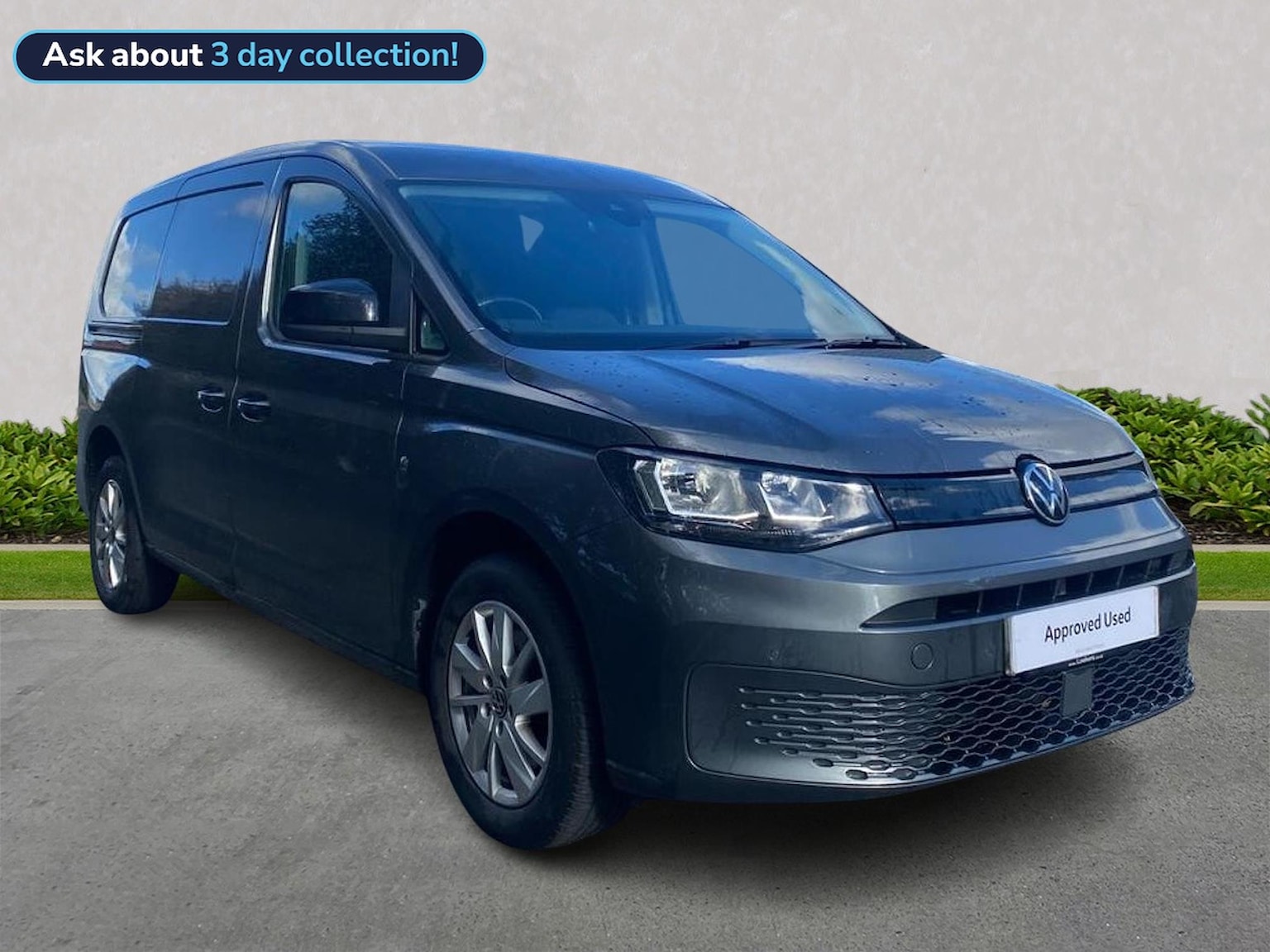 Main listing image - Volkswagen Caddy Maxi