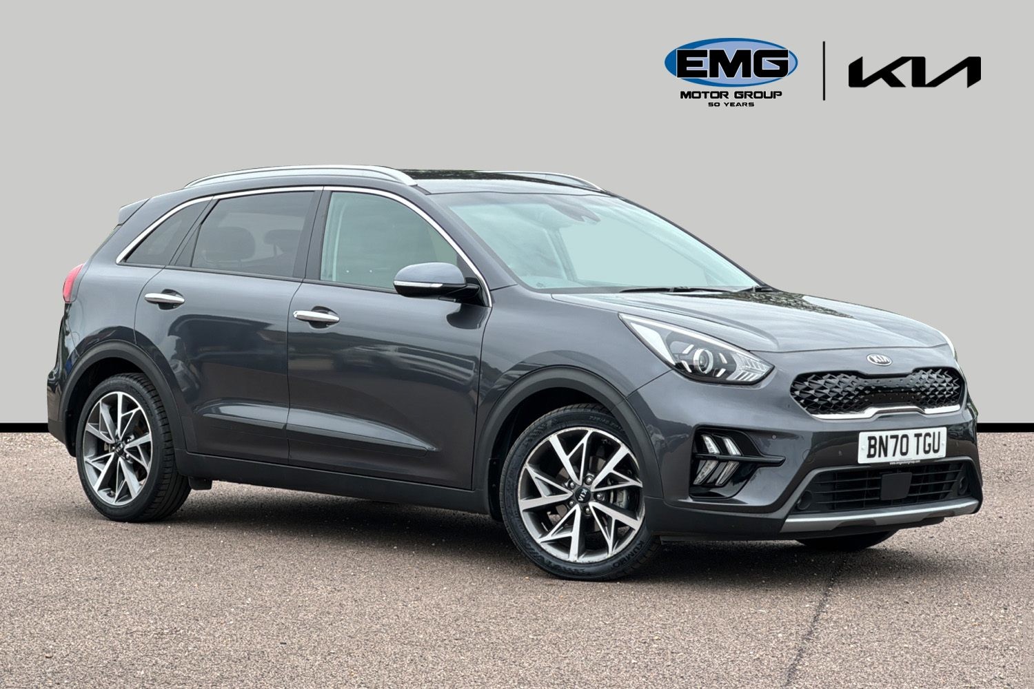 Main listing image - Kia Niro