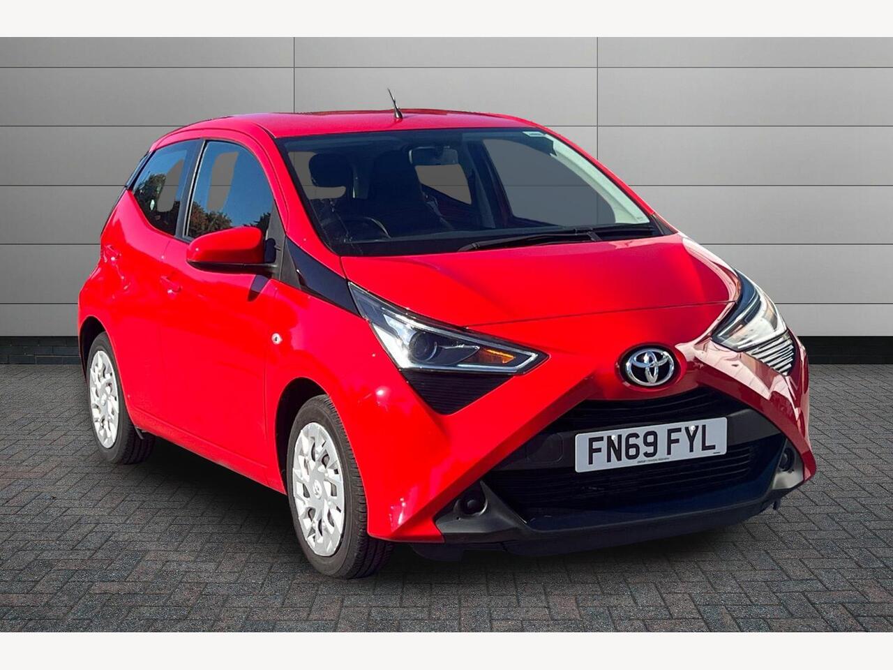 Main listing image - Toyota Aygo