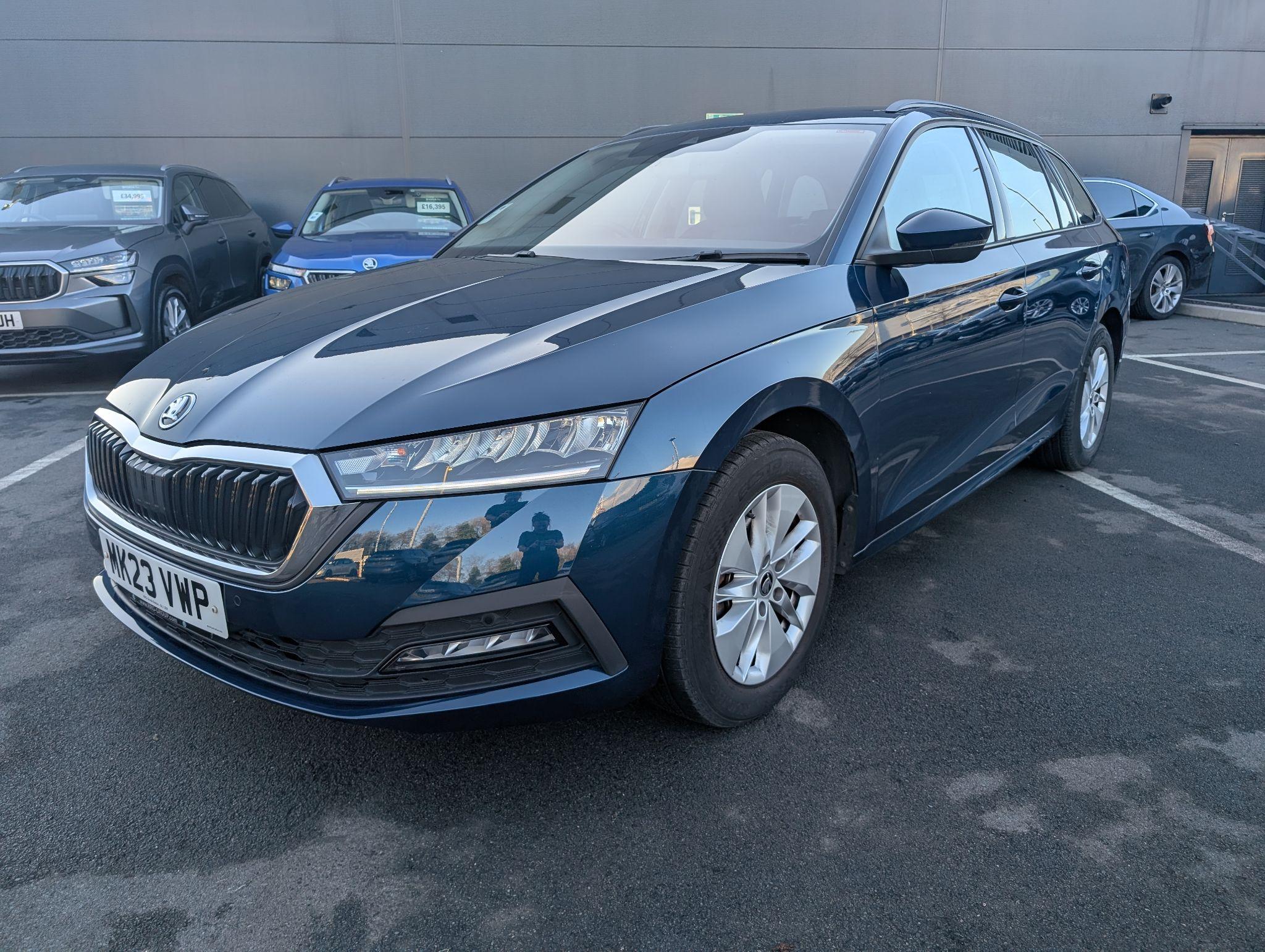 Main listing image - Skoda Octavia Estate