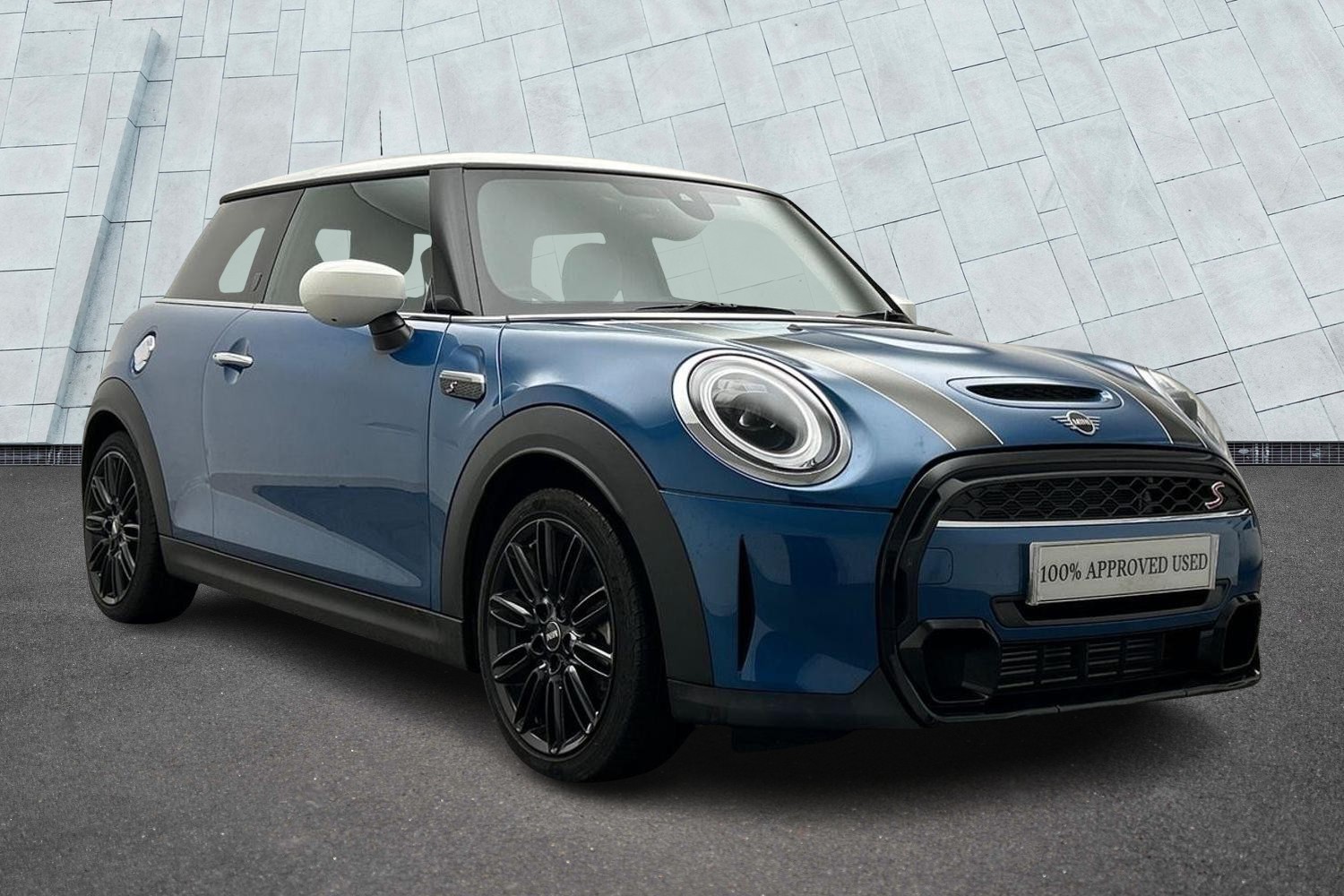Main listing image - MINI Hatchback
