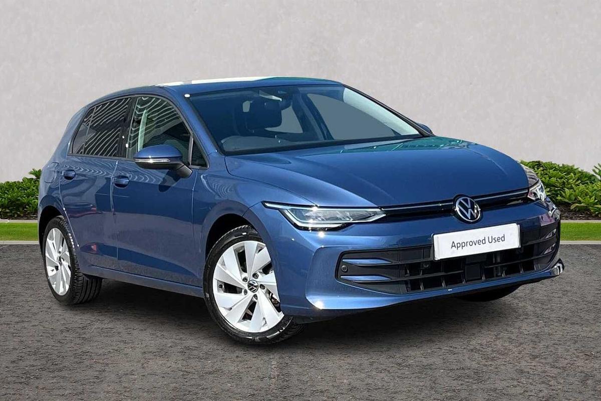 Main listing image - Volkswagen Golf