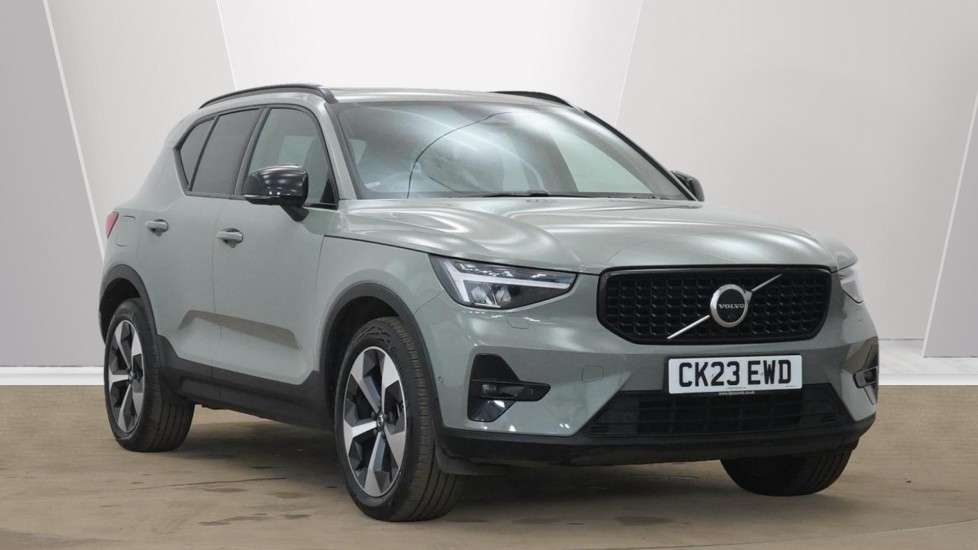 Main listing image - Volvo XC40