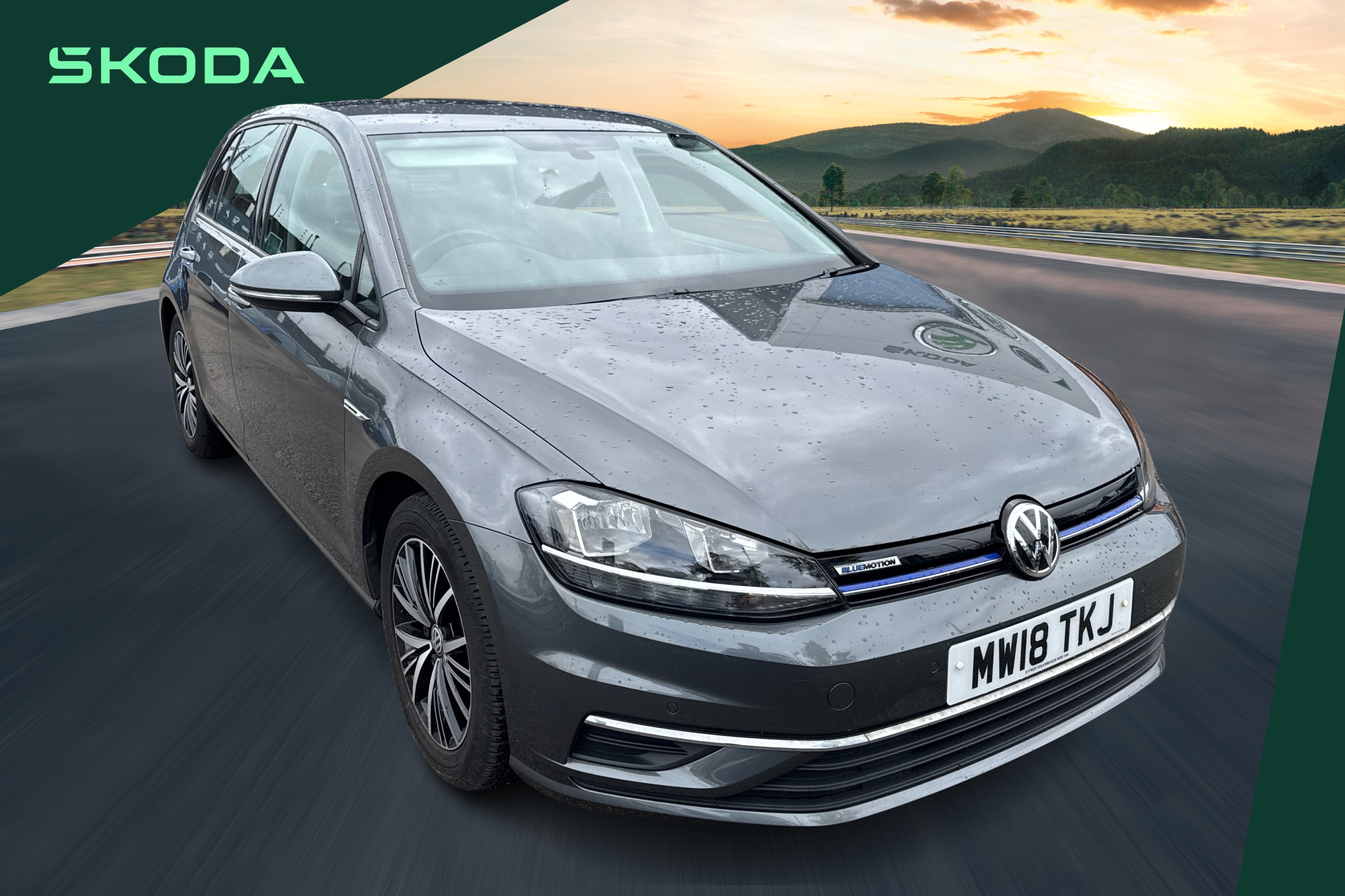 Main listing image - Volkswagen Golf