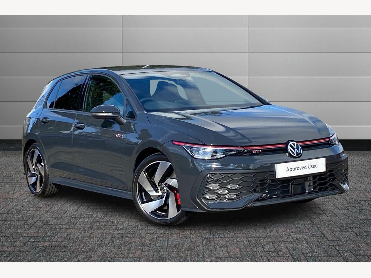 Main listing image - Volkswagen Golf