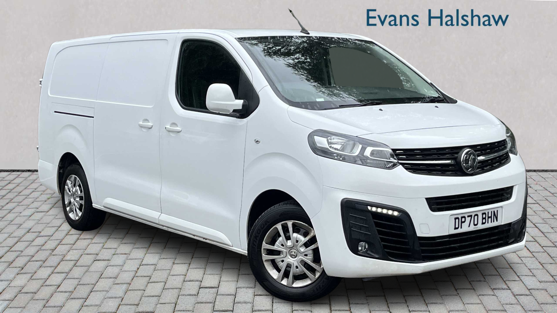 Main listing image - Vauxhall Vivaro