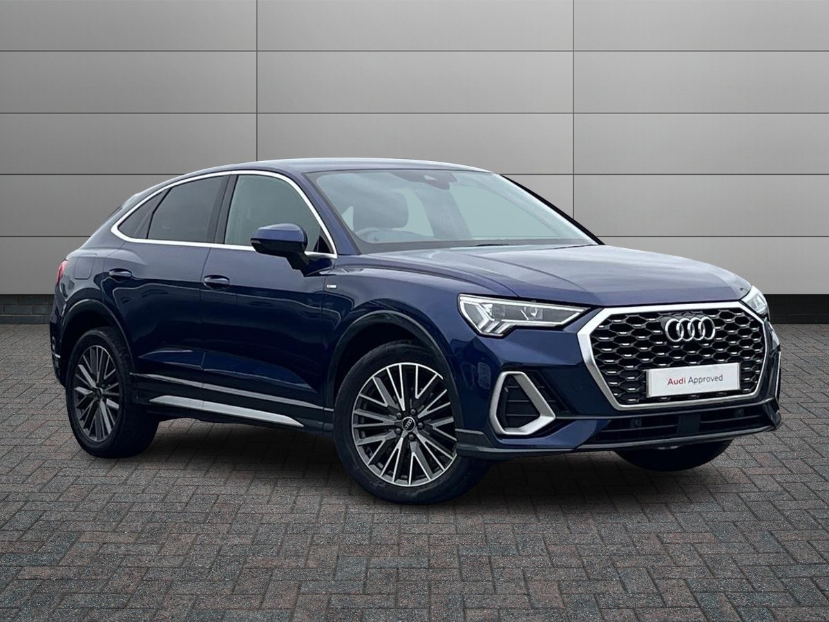 Main listing image - Audi Q3