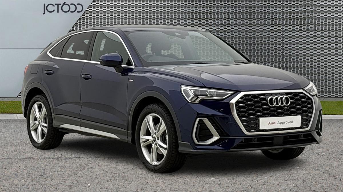Main listing image - Audi Q3