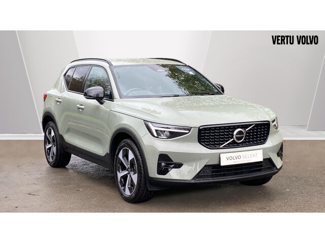Main listing image - Volvo XC40