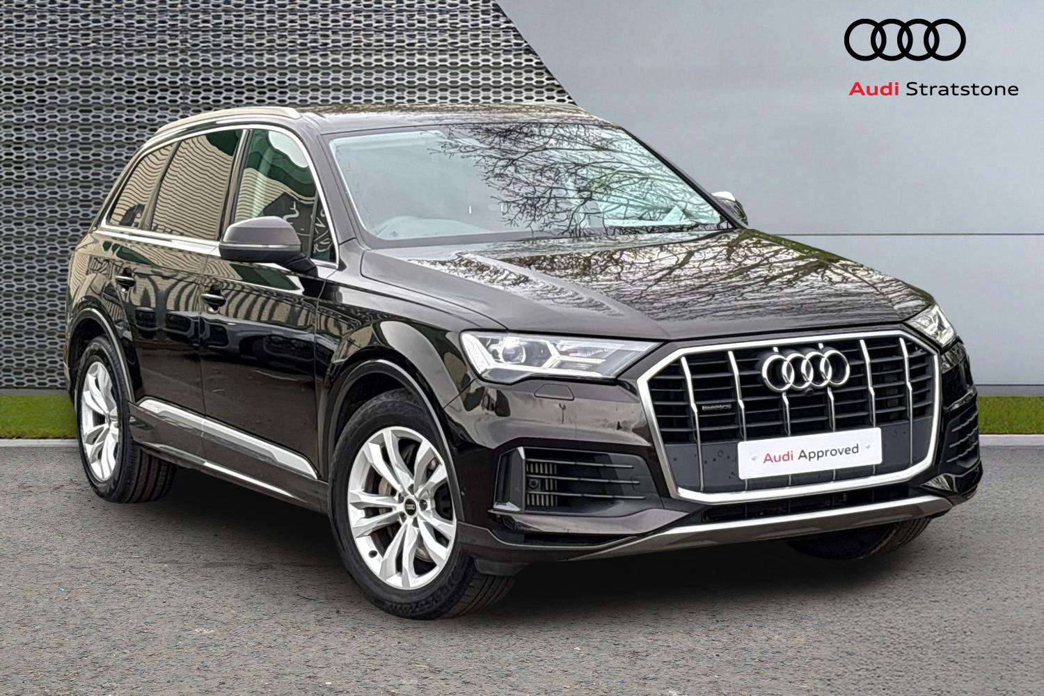 Main listing image - Audi Q7