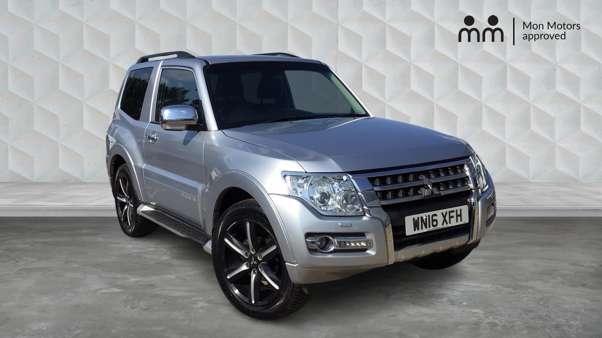 Main listing image - Mitsubishi Shogun