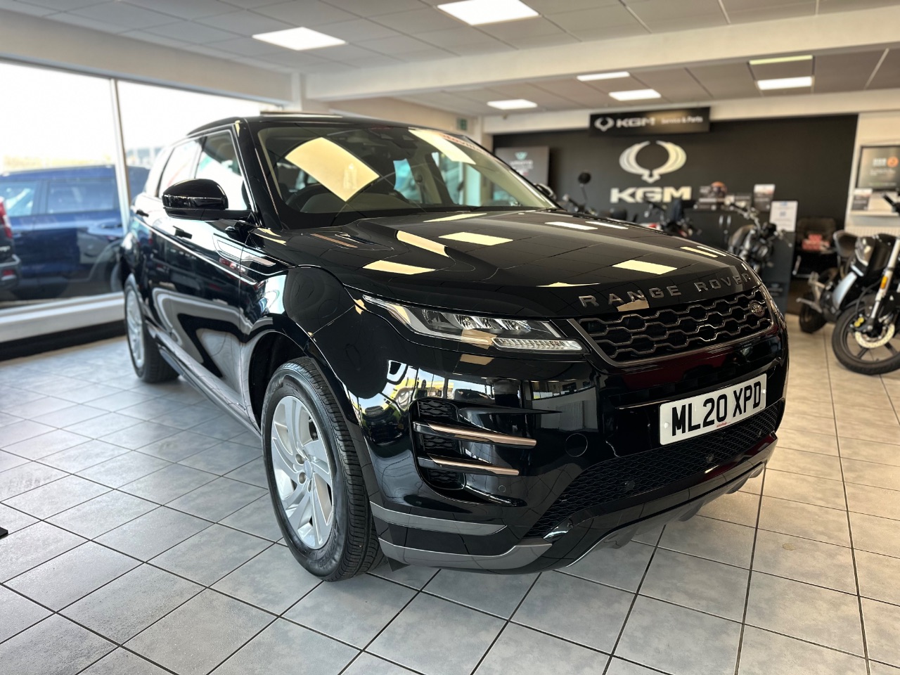 Main listing image - Land Rover Range Rover Evoque